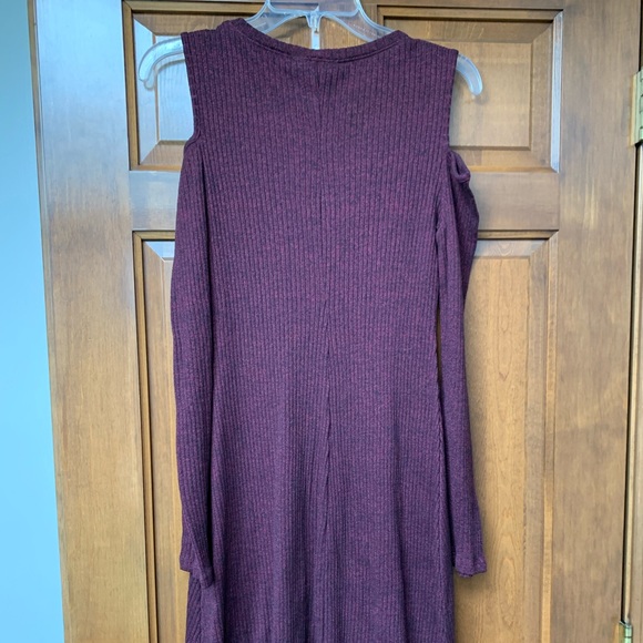Motherhood Ribbed Cold shoulder maternity dress - Picture 2 of 2